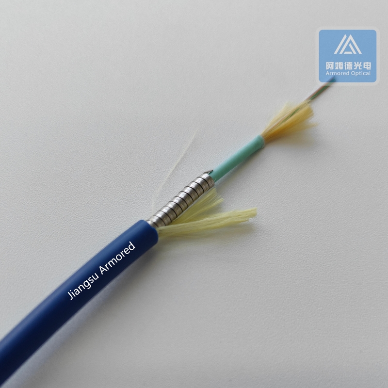 6 Cores Multi Mode Spiral Armored Fiber Cable 4.5mm Blue PVC Rodent Resistant FTTH